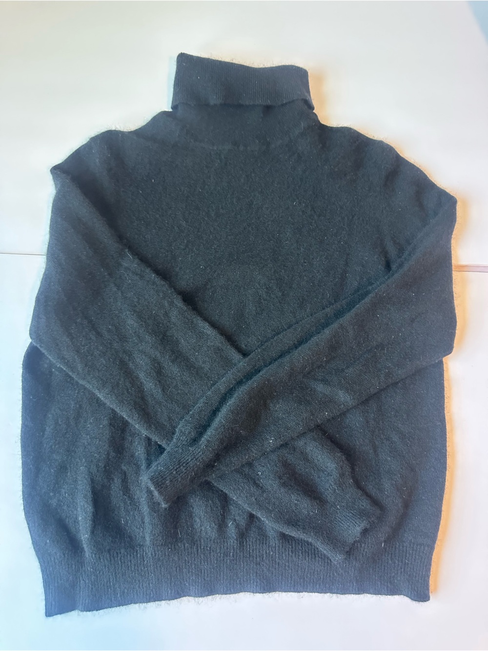 Black cashmere sweater turtleneck by Valerie Stevens